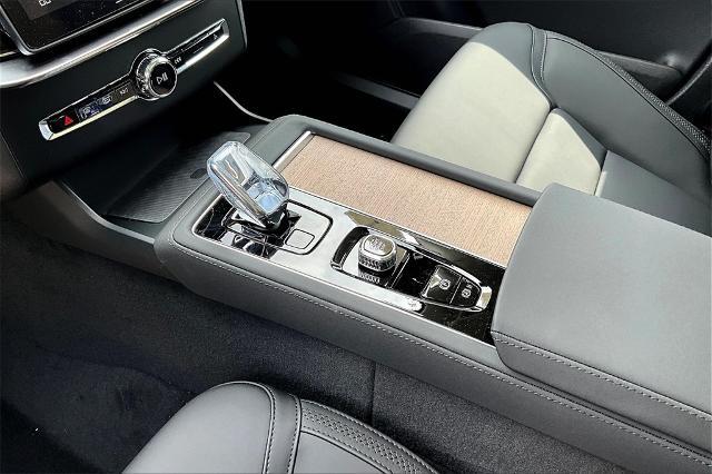 2025 Volvo XC90 Plug-In Hybrid Vehicle Photo in Grapevine, TX 76051