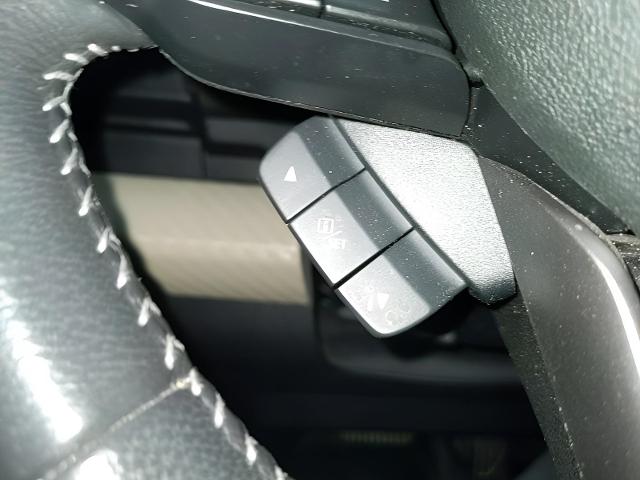 2022 Subaru Ascent Vehicle Photo in Green Bay, WI 54304