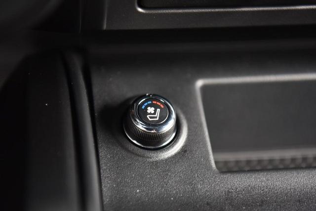 2024 Nissan Titan Vehicle Photo in Ballwin, MO 63011