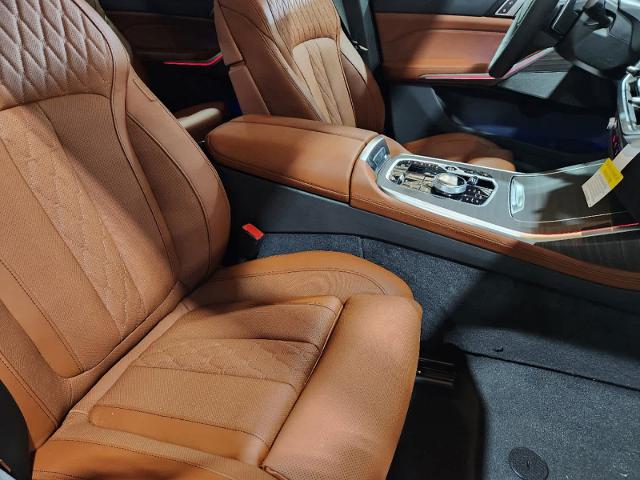 2025 BMW X7 M60i Vehicle Photo in GRAPEVINE, TX 76051