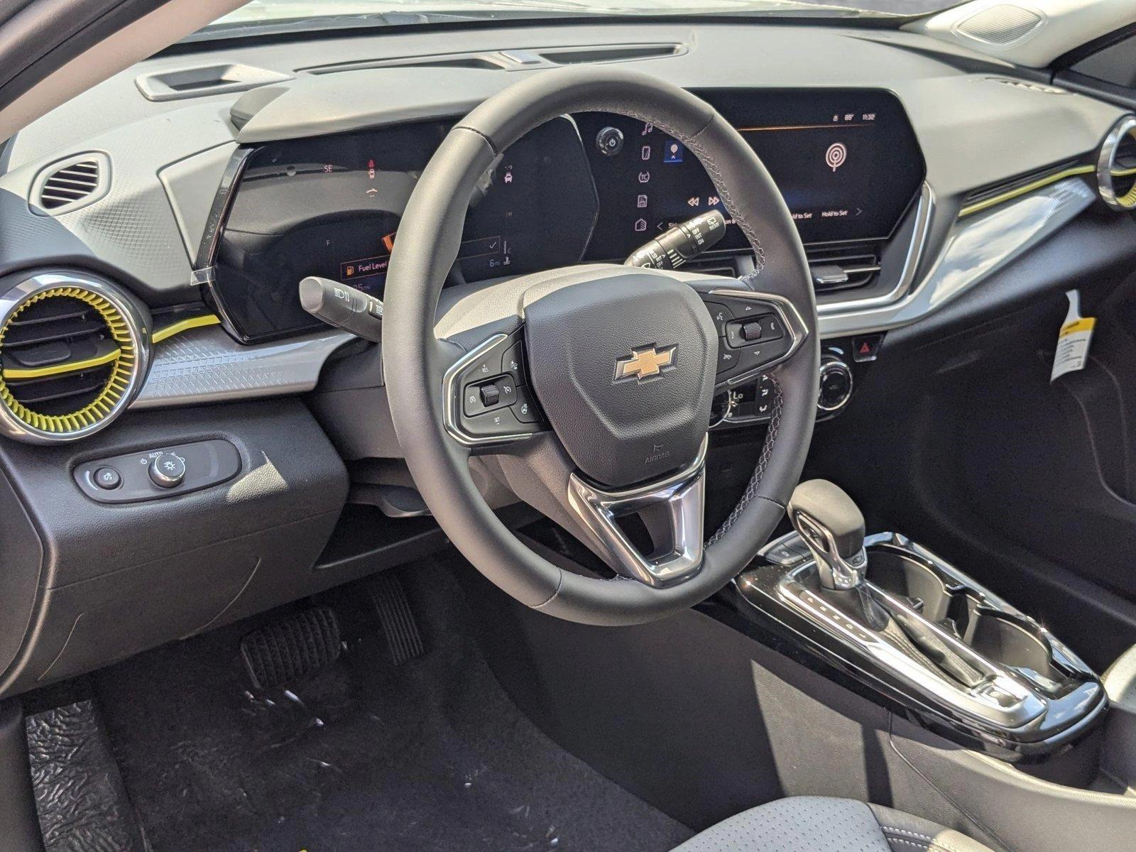 2025 Chevrolet Trax Vehicle Photo in MIAMI, FL 33134-2699