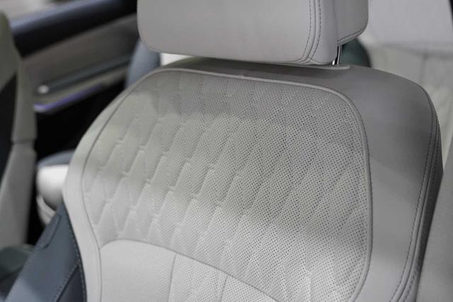 2023 BMW X7 M60i Vehicle Photo in GRAPEVINE, TX 76051