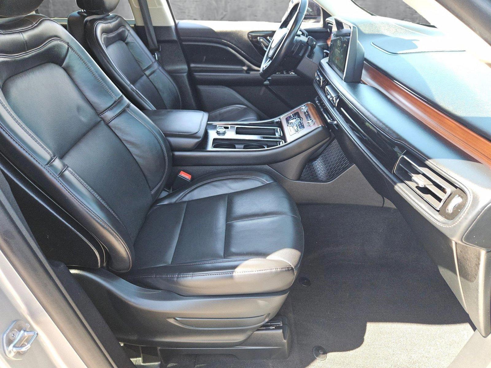 2020 Lincoln Aviator Vehicle Photo in MESA, AZ 85206-4395