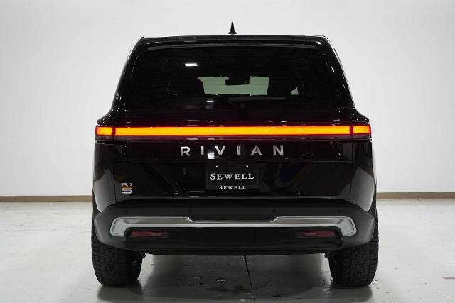 2023 Rivian R1S Vehicle Photo in GRAPEVINE, TX 76051