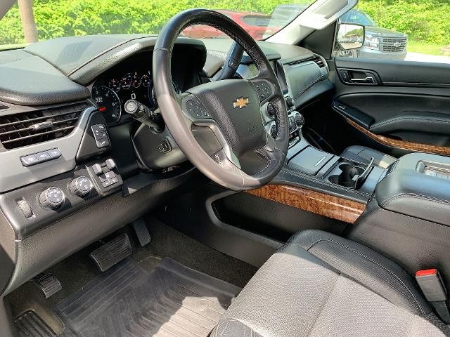 2018 Chevrolet Tahoe Vehicle Photo in MOON TOWNSHIP, PA 15108-2571