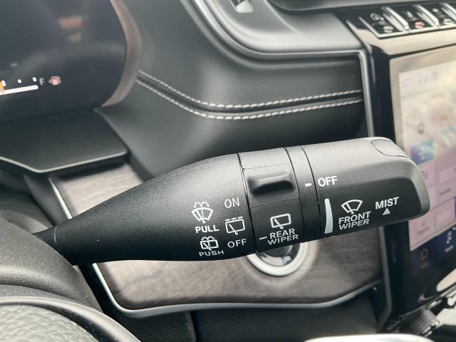 2025 Jeep Grand Cherokee L Vehicle Photo in Kaukauna, WI 54130