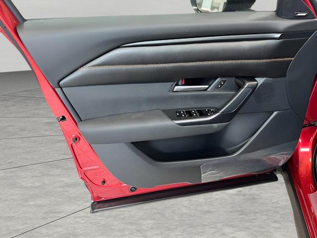 2025 Mazda CX-50 Hybrid Vehicle Photo in Green Bay, WI 54304