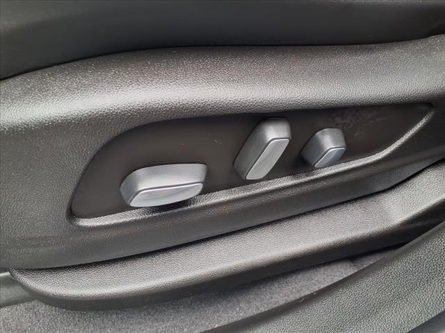 2022 Cadillac XT5 Vehicle Photo in SMITHTOWN, NY 11787-5023
