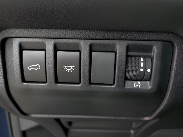 2025 Subaru Ascent Vehicle Photo in Green Bay, WI 54304