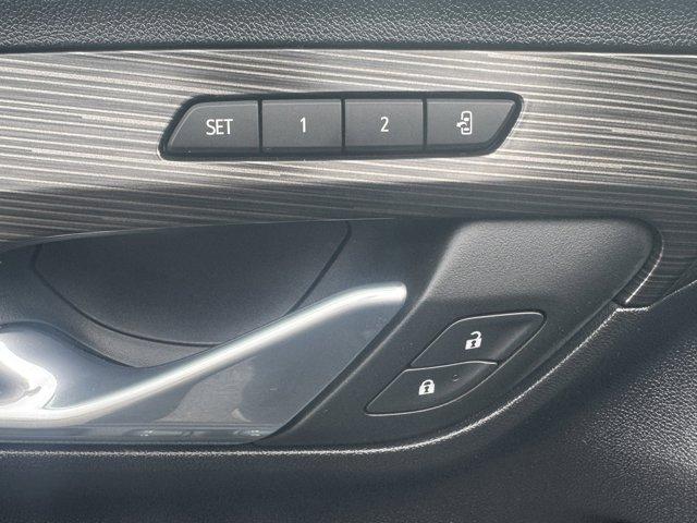 2024 GMC Terrain Vehicle Photo in LEOMINSTER, MA 01453-2952