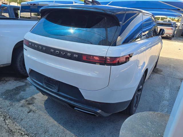 2024 Range Rover Sport Vehicle Photo in DENTON, TX 76210-9321
