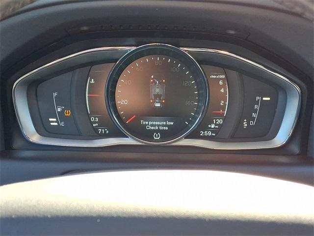 2016 Volvo XC60 Vehicle Photo in New Bloomfield, PA 17068