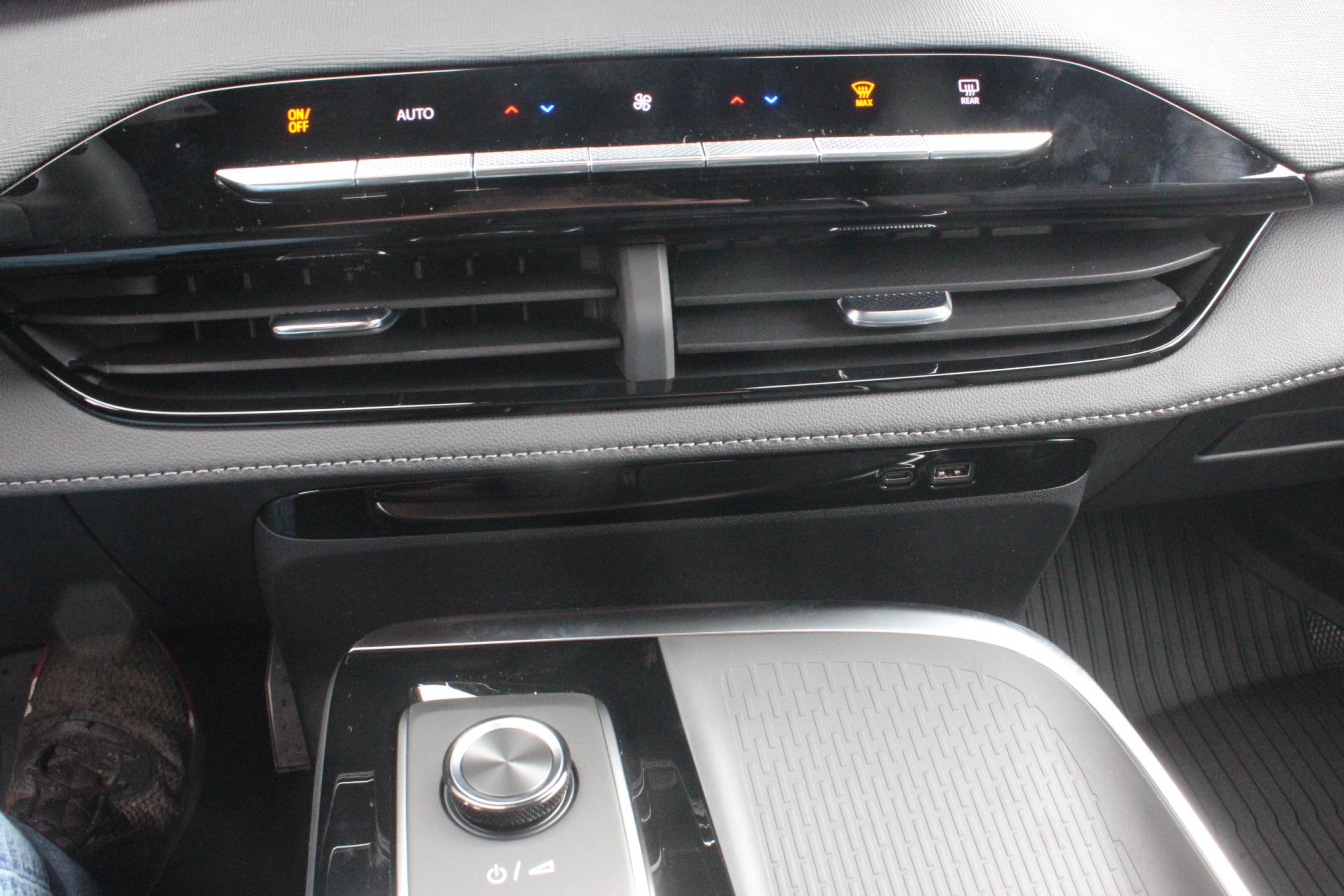 2025 Buick Enclave Vehicle Photo in AURORA, CO 80012-4011