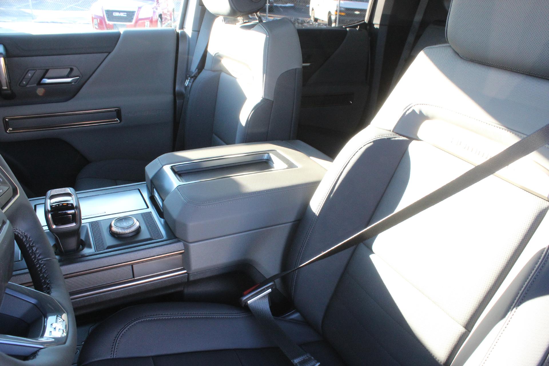 2025 GMC HUMMER EV SUV Vehicle Photo in AURORA, CO 80012-4011