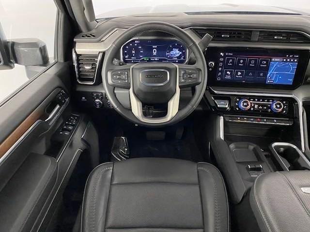 2024 GMC Sierra 2500 HD Vehicle Photo in BROCKTON, MA 02301-7113