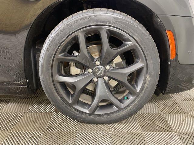 2022 Chrysler 300 Vehicle Photo in PHOENIX, AZ 85014-3381