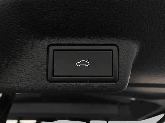 2025 Volkswagen ID. Buzz Vehicle Photo in Appleton, WI 54913