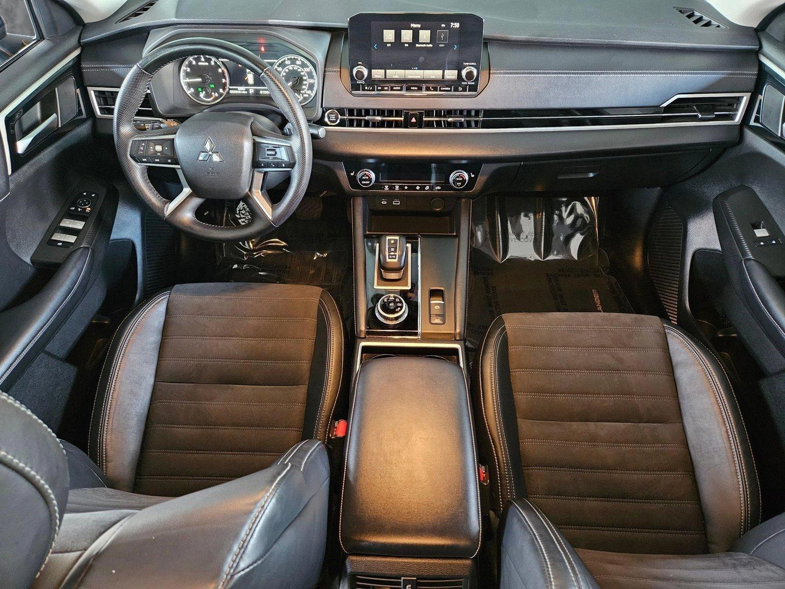 2023 Mitsubishi Outlander Vehicle Photo in Henderson, NV 89014