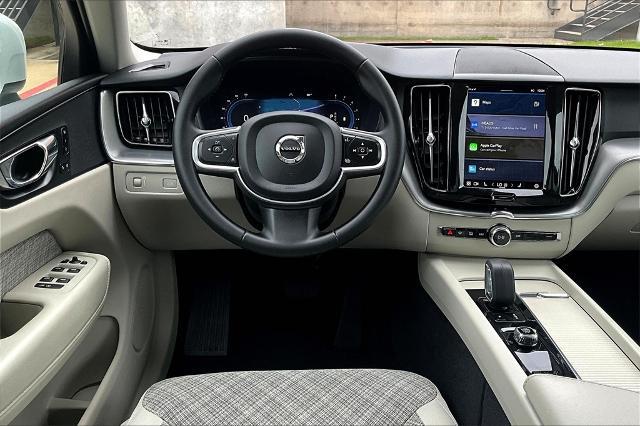 2022 Volvo XC60 Vehicle Photo in Houston, TX 77007
