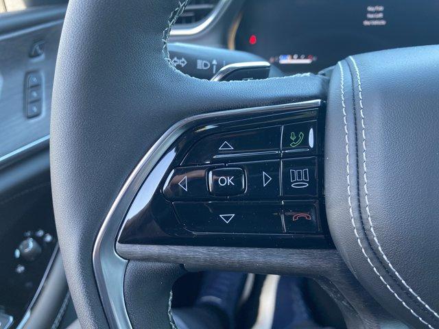 2025 Jeep Grand Cherokee Vehicle Photo in Doylsetown, PA 18901
