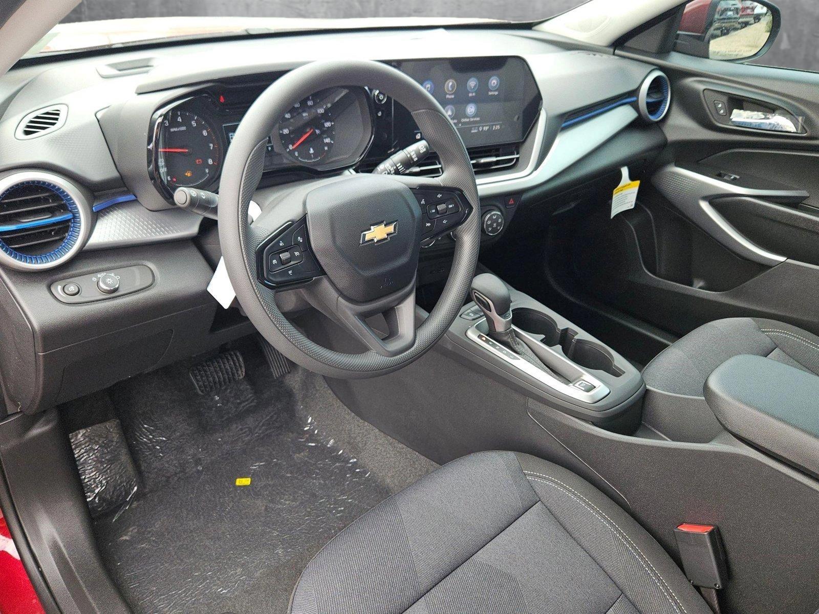 2025 Chevrolet Trax Vehicle Photo in MESA, AZ 85206-4395