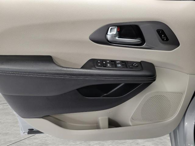 2023 Chrysler Pacifica Vehicle Photo in APPLETON, WI 54914-4656