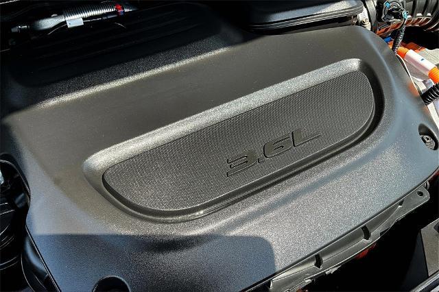 2024 Chrysler Pacifica Vehicle Photo in Grapevine, TX 76051