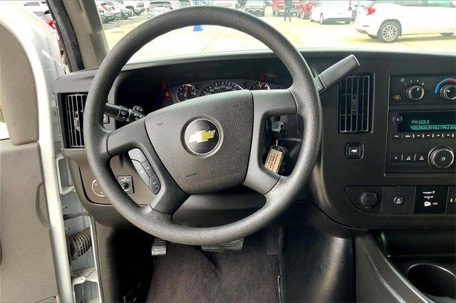 2021 Chevrolet Express Passenger 3500 Vehicle Photo in TOPEKA, KS 66609-0000