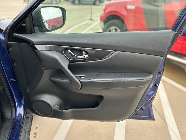 2018 Nissan Rogue Vehicle Photo in Grapevine, TX 76051