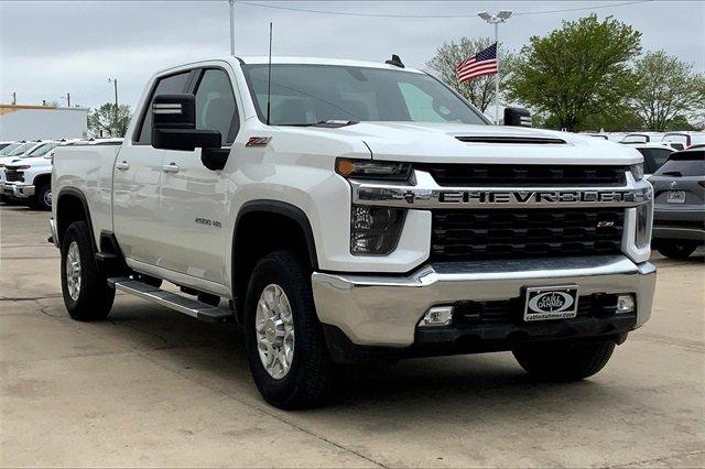 2023 Chevrolet Silverado 2500 HD Vehicle Photo in TOPEKA, KS 66609-0000