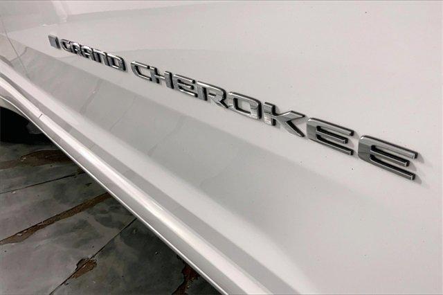 2021 Jeep Grand Cherokee L Vehicle Photo in INDEPENDENCE, MO 64055-1314