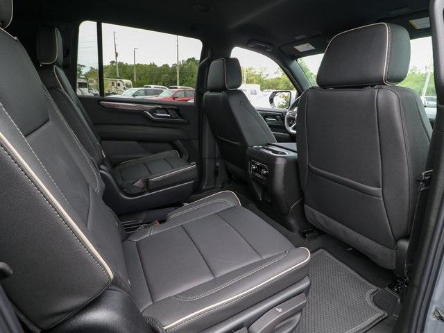 2025 GMC Yukon XL Vehicle Photo in HOMOSASSA, FL 34448-1461
