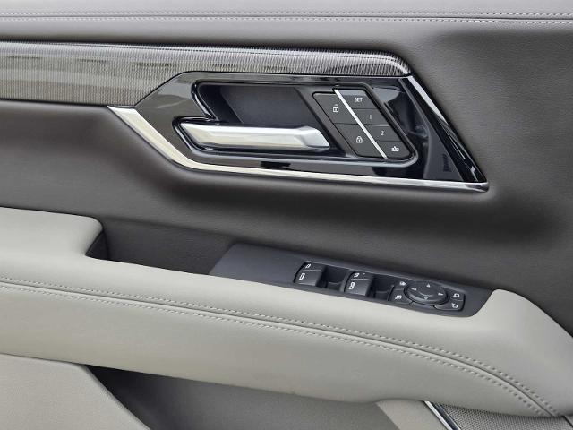 2025 GMC Yukon Vehicle Photo in DALLAS, TX 75209-3016