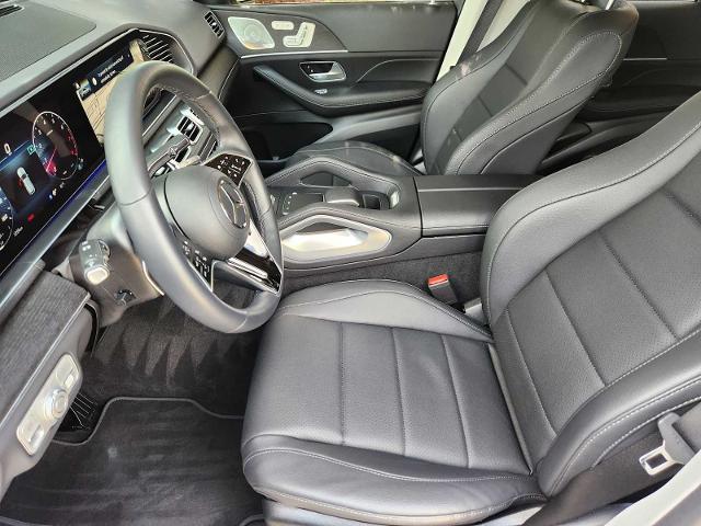 2025 Mercedes-Benz GLE Vehicle Photo in HOUSTON, TX 77079