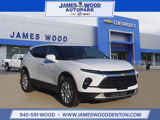 2025 Chevrolet Blazer Vehicle Photo in Denton, TX 76205