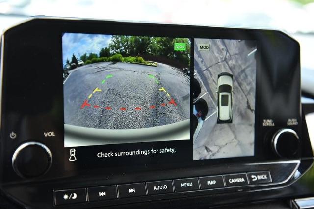 2023 Nissan Pathfinder Vehicle Photo in Ballwin, MO 63011
