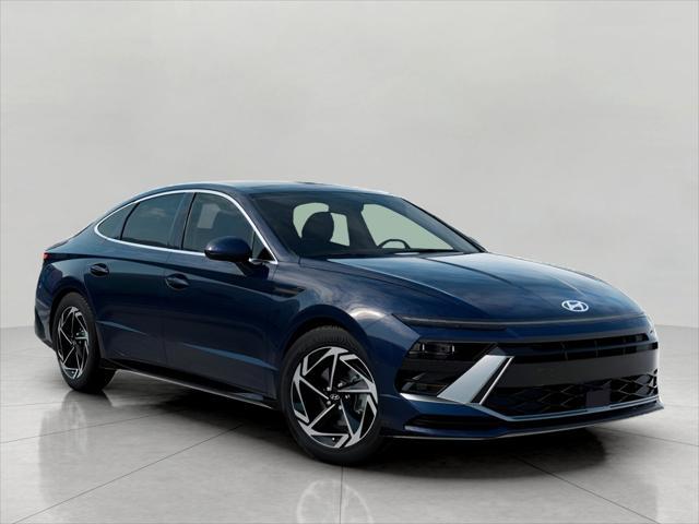 2025 Hyundai SONATA Vehicle Photo in Green Bay, WI 54304