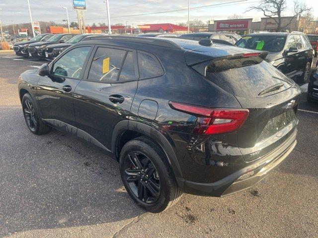 2024 Chevrolet Trax Vehicle Photo in SAUK CITY, WI 53583-1301