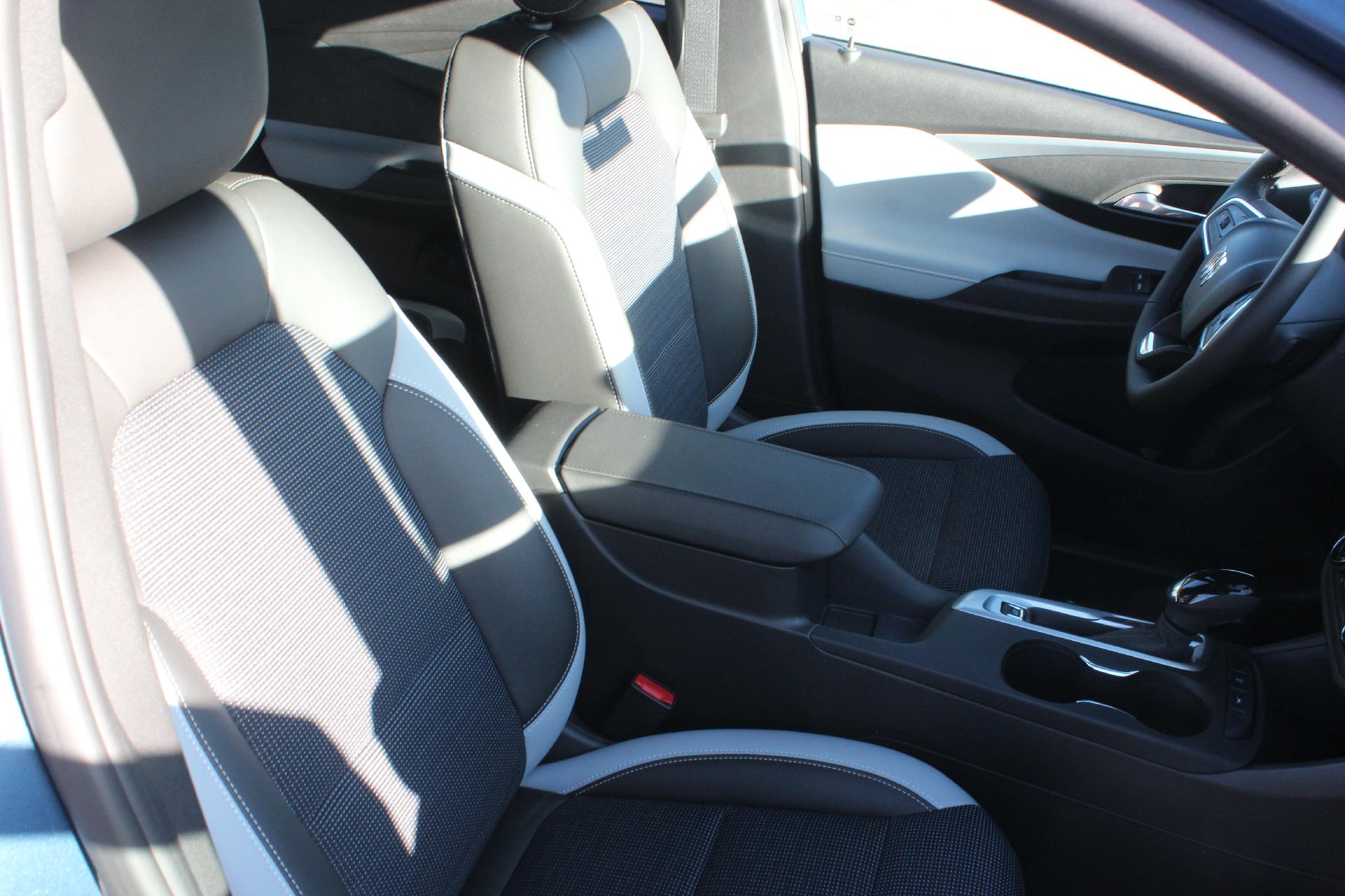 2025 Buick Envista Vehicle Photo in AURORA, CO 80012-4011