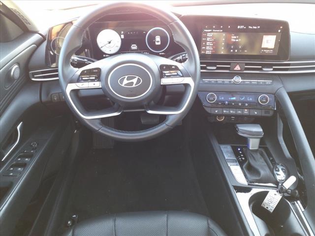 2024 Hyundai ELANTRA Vehicle Photo in Peoria, IL 61615