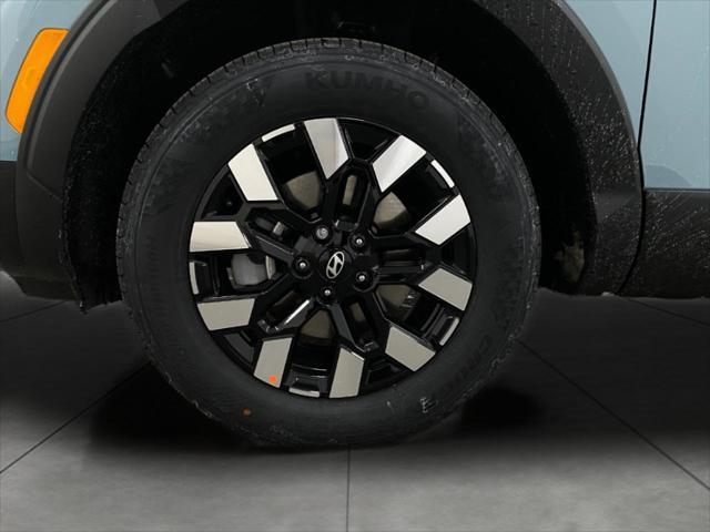 2025 Hyundai SANTA CRUZ Vehicle Photo in Appleton, WI 54913