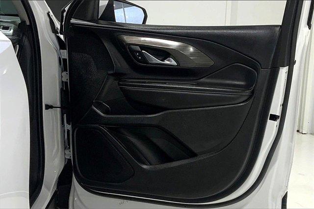 2023 GMC Terrain Vehicle Photo in TOPEKA, KS 66609-0000