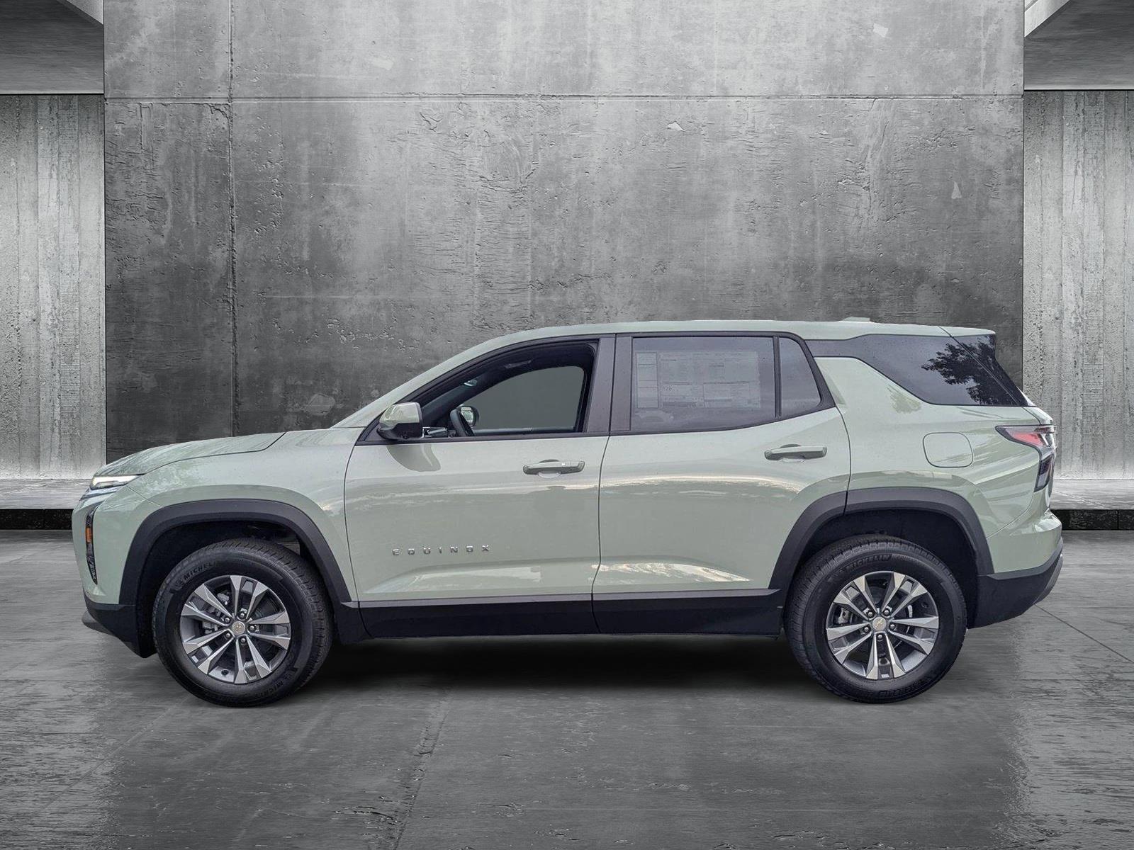 2025 Chevrolet Equinox Vehicle Photo in GREENACRES, FL 33463-3207