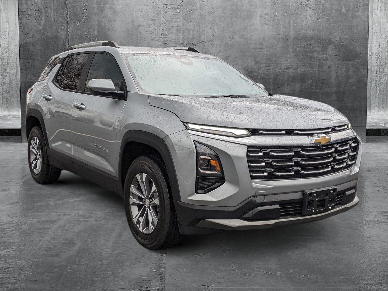 2025 Chevrolet Equinox Vehicle Photo in TIMONIUM, MD 21093-2300