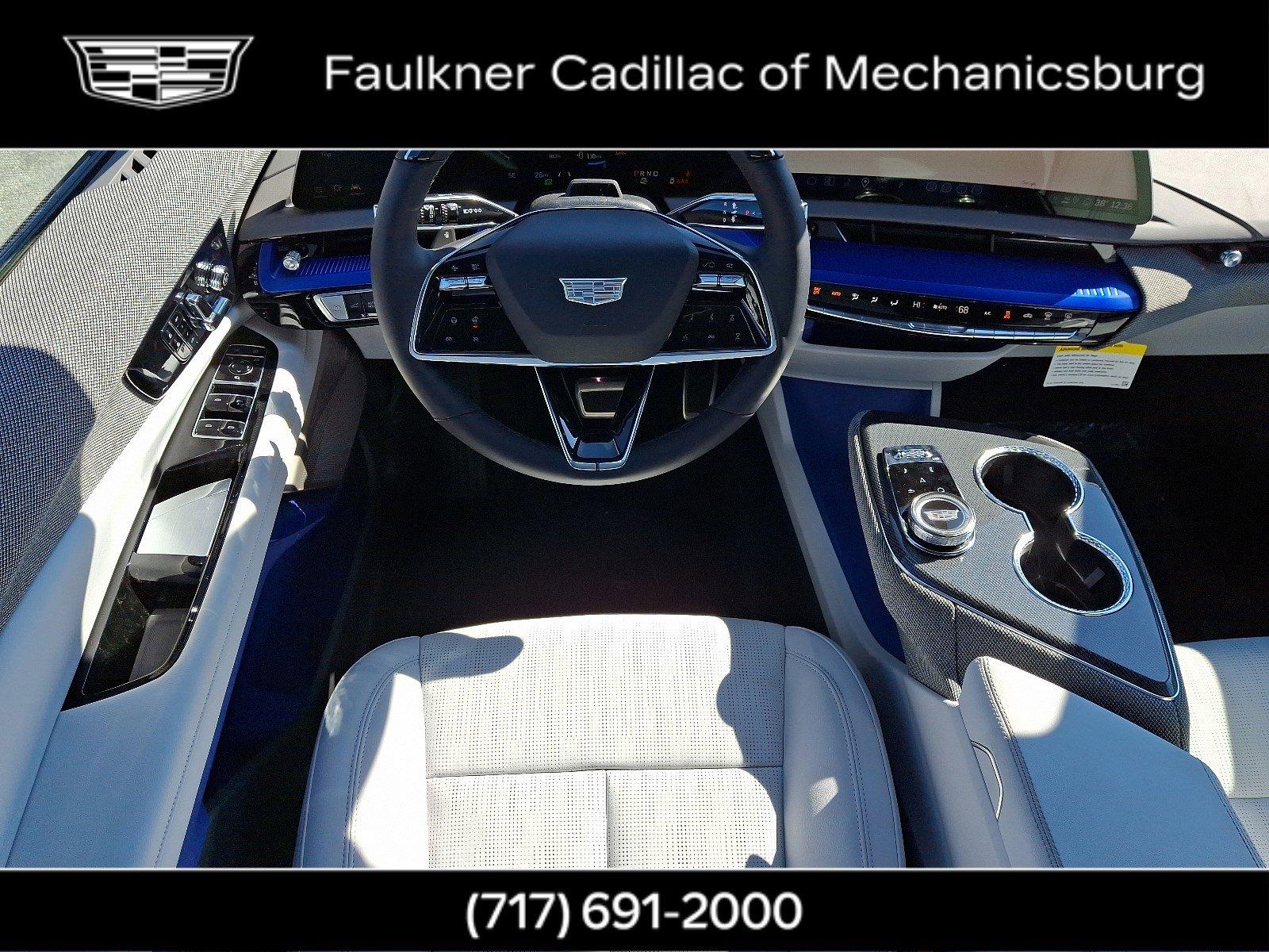2025 Cadillac OPTIQ Vehicle Photo in MECHANICSBURG, PA 17050-1707