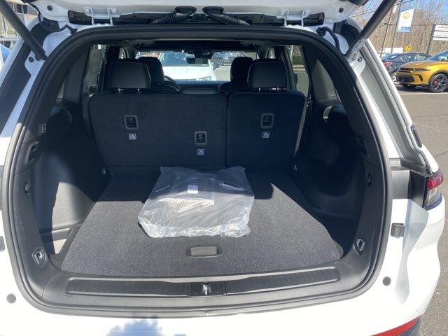 2025 Jeep Grand Cherokee Vehicle Photo in Doylsetown, PA 18901