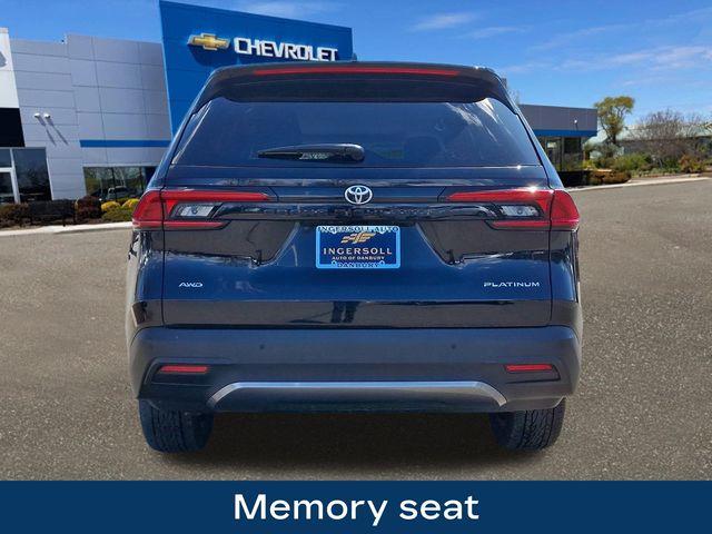 2024 Toyota Grand Highlander Vehicle Photo in DANBURY, CT 06810-5034