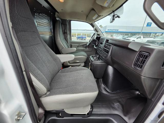 2023 Chevrolet Express Cargo 2500 Vehicle Photo in GREEN BAY, WI 54304-5303