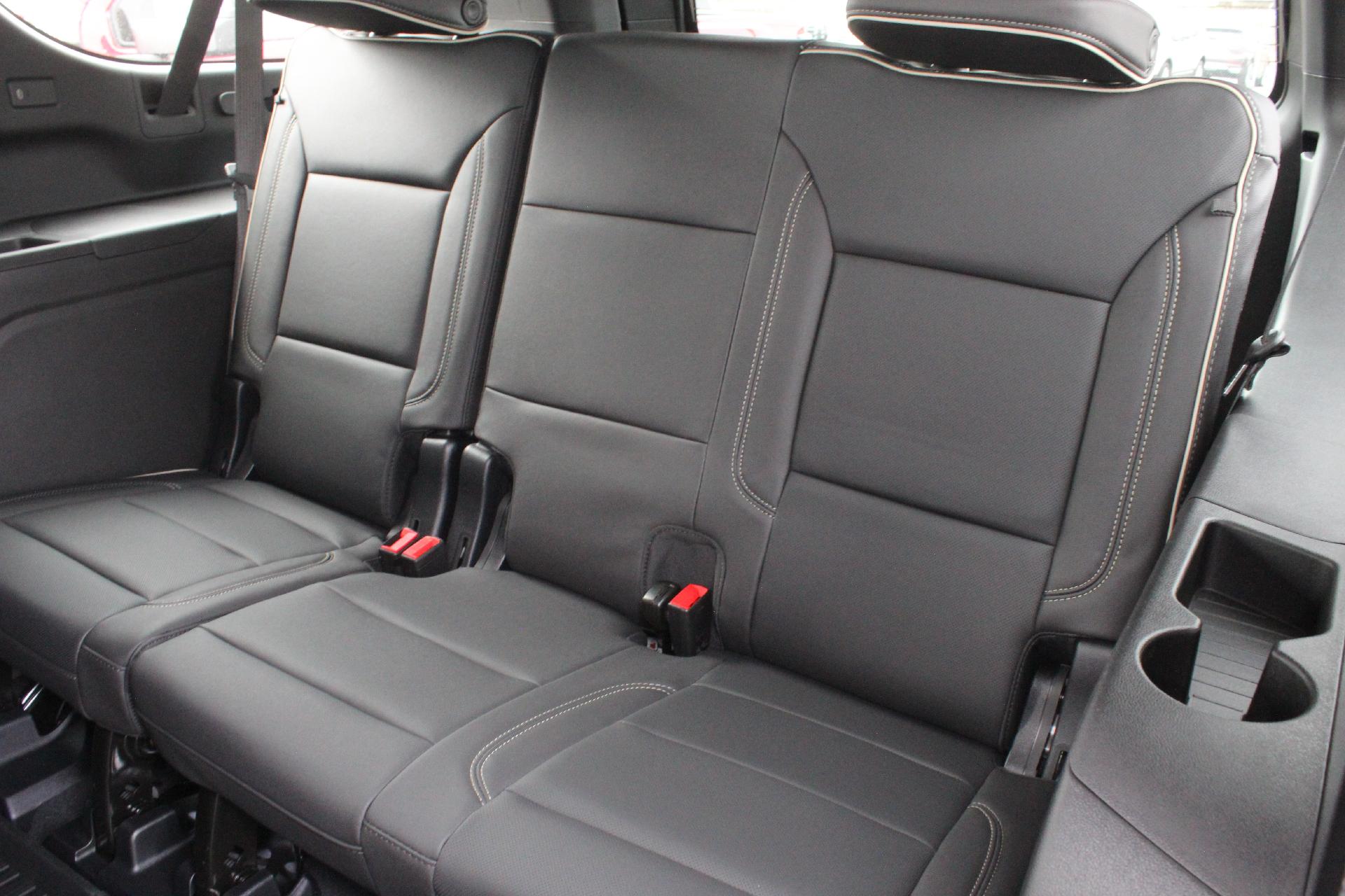 2025 GMC Yukon XL Vehicle Photo in AURORA, CO 80012-4011
