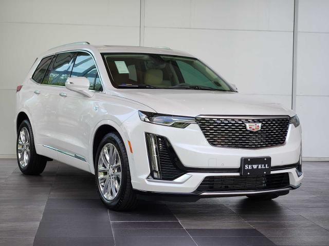 2025 Cadillac XT6 Vehicle Photo in HOUSTON, TX 77079